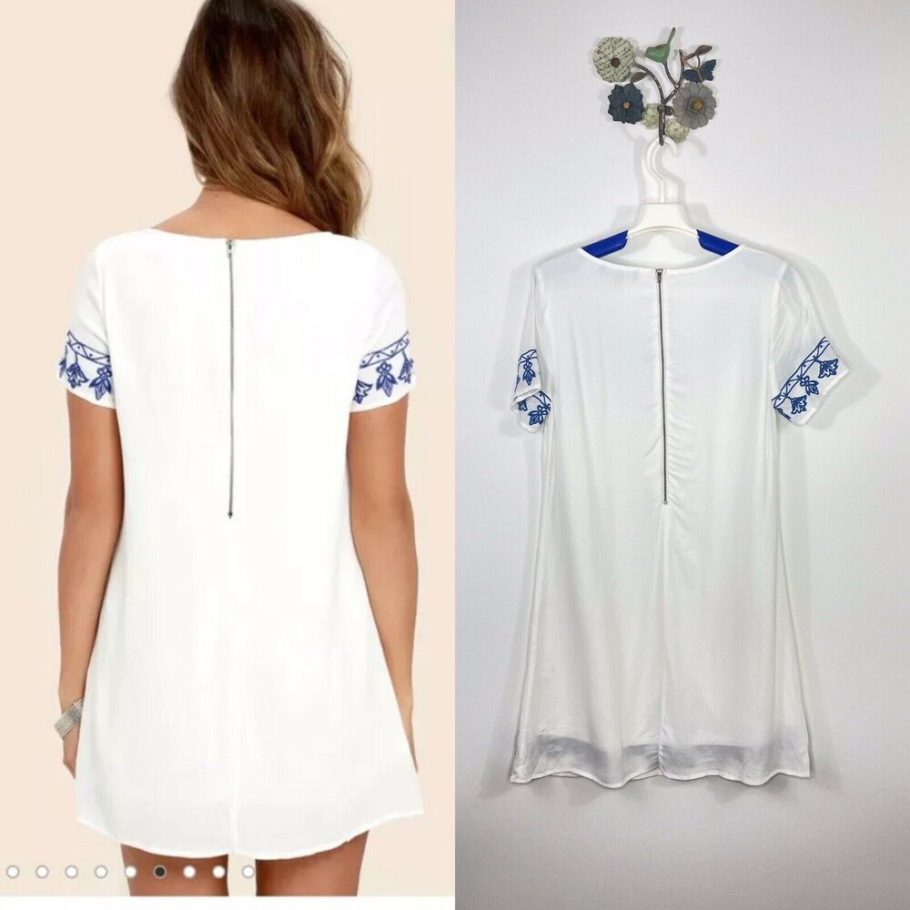 LULUS Women's Blue White Embroidered Tale To Tell Shift Dress Size Small Lined - Picture 2 of 10